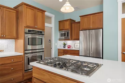 21801 26th Street E, Lake Tapps, WA 98391 - Photo 17