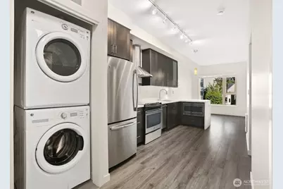 1760 NW 56th Street #421, Seattle, WA 98107 - Photo 3