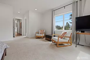 9007 Sand Point Way NE, Seattle, WA 98115 - Photo 11