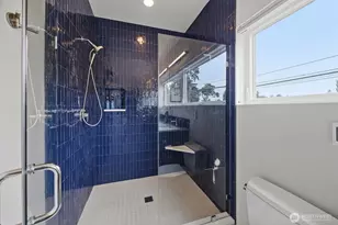 9007 Sand Point Way NE, Seattle, WA 98115 - Photo 9