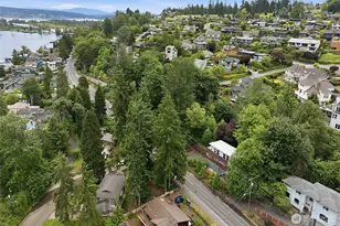 9007 Sand Point Way NE, Seattle, WA 98115 - Photo 3