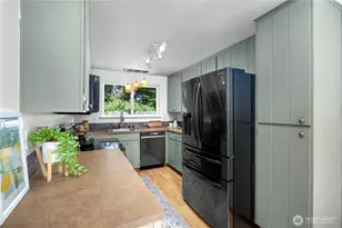 4018 Macadam Court SE, Olympia, WA 98501 - Photo 11