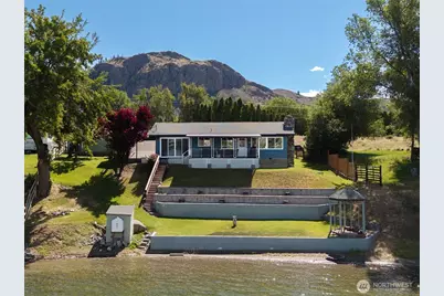 111 Eastlake Road, Oroville, WA 98844 - Photo 1
