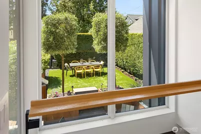 2015 42nd Avenue E, Seattle, WA 98112 - Photo 13