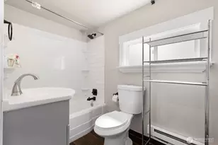 9807 Park Ave. S, Tacoma, WA 98444 - Photo 11