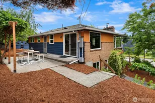 3902 S Genesee St, Seattle, WA 98118 - Photo 13
