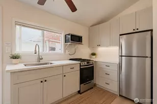 5402 S Cloverdale St, Seattle, WA 98118 - Photo 37