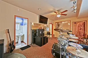 5402 S Cloverdale St, Seattle, WA 98118 - Photo 23