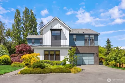 8701 NE Winslow Grove Court, Bainbridge Island, WA 98110 - Photo 1