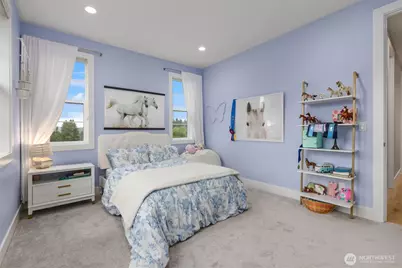 8701 NE Winslow Grove Court, Bainbridge Island, WA 98110 - Photo 33