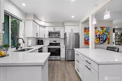 613 4th Avenue W #103, Seattle, WA 98119 - Photo 11