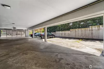613 4th Avenue W #103, Seattle, WA 98119 - Photo 31