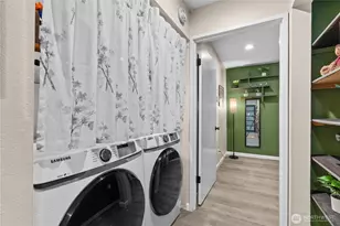 613 4th Ave W, Seattle, WA 98119 - Photo 29