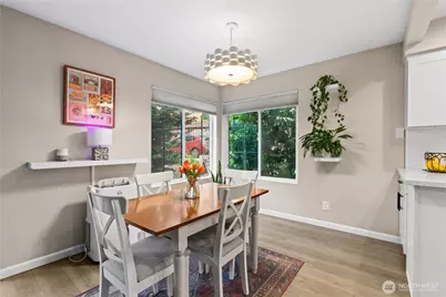 613 4th Avenue W #103, Seattle, WA 98119 - Photo 17