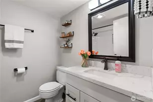 613 4th Ave W, Seattle, WA 98119 - Photo 27