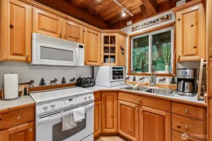 76114 NE 122nd St, Skykomish, WA 98288 - Photo 13