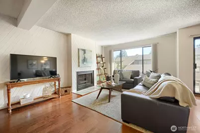 10634 Glen Acres Drive S, Seattle, WA 98168 - Photo 7