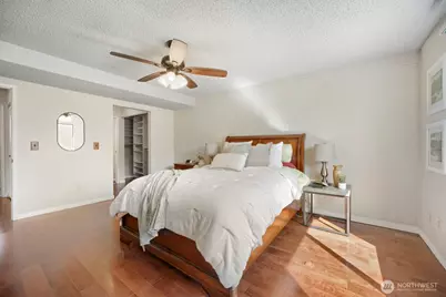 10634 Glen Acres Drive S, Seattle, WA 98168 - Photo 15
