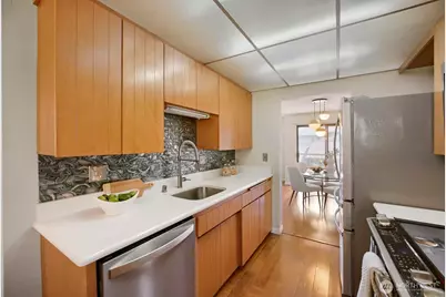 10634 Glen Acres Drive S, Seattle, WA 98168 - Photo 13