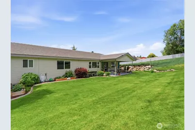 1380 Eastmont Avenue #1301, East Wenatchee, WA 98802 - Photo 5