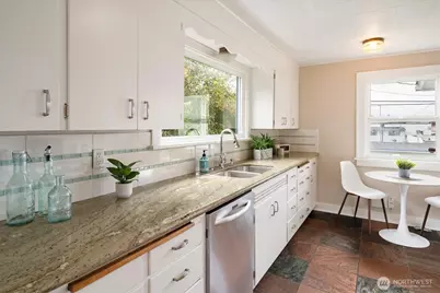 3607 Hoyt Avenue, Everett, WA 98201 - Photo 11