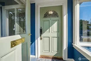 338 NW 79th St, Seattle, WA 98117 - Photo 3