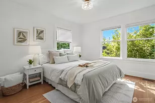 338 NW 79th St, Seattle, WA 98117 - Photo 11