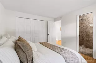 12019 NE 136th Pl Pl, Kirkland, WA 98034 - Photo 9