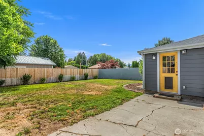 1219 N Ashland, East Wenatchee, WA 98802 - Photo 23