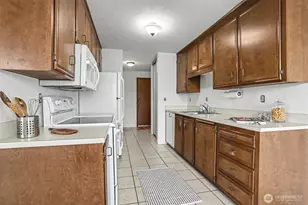 2625 13th Ave W, Seattle, WA 98119 - Photo 7