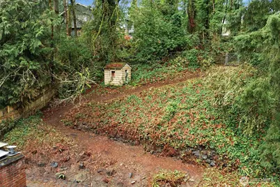 339 108th Avenue SE, Bellevue, WA 98004 - Photo 7