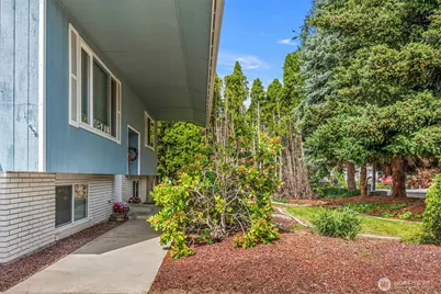 720 11th Street NE, East Wenatchee, WA 98802 - Photo 3