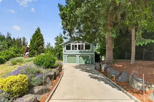 21937 Promontory Ct SE, Yelm, WA 98597 - Photo 3