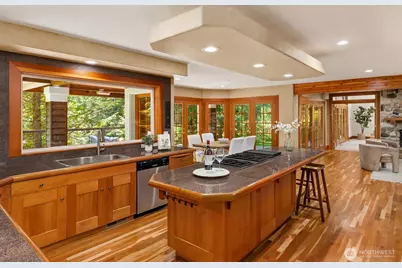 10199 Affirmed Lane NE, Bainbridge Island, WA 98110 - Photo 9