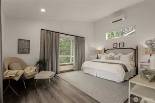 10644 Bartlett Ave NE, Seattle, WA 98125 - Photo 23