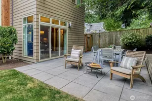 10644 Bartlett Ave NE, Seattle, WA 98125 - Photo 31