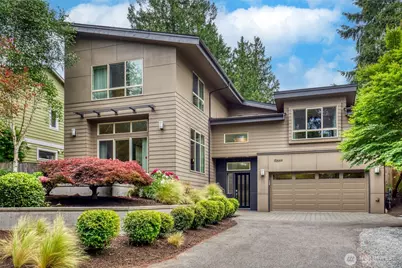 10644 Bartlett Avenue NE, Seattle, WA 98125 - Photo 1