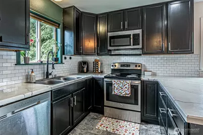 106 2nd Street NE, Yelm, WA 98597 - Photo 9