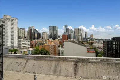 81 Clay Street #326, Seattle, WA 98121 - Photo 27