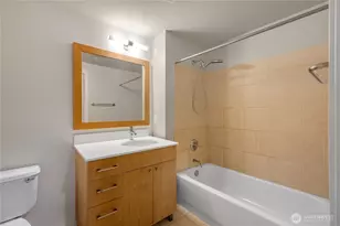 81 Clay St, Seattle, WA 98121 - Photo 7