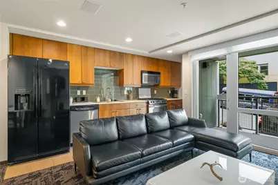 81 Clay Street #326, Seattle, WA 98121 - Photo 17