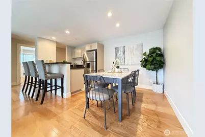 731 Broadway E #301, Seattle, WA 98102 - Photo 9