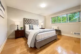 731 Broadway E, Seattle, WA 98102 - Photo 19