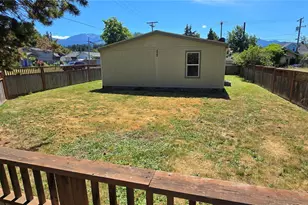 532 E 6th St, Port Angeles, WA 98362 - Photo 3