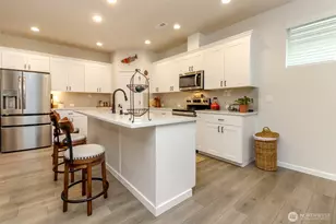 12104 126th Ave Ct E, Puyallup, WA 98374 - Photo 7