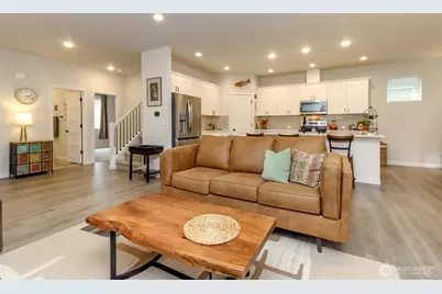 12104 126th Avenue Ct E, Puyallup, WA 98374 - Photo 5