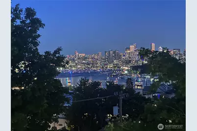 3812 Whitman Avenue N, Seattle, WA 98103 - Photo 39