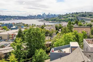3812 Whitman Ave N, Seattle, WA 98103 - Photo 37