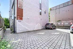3812 Whitman Ave N, Seattle, WA 98103 - Photo 3