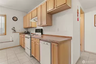 7972 39th Ave S, Seattle, WA 98118 - Photo 33